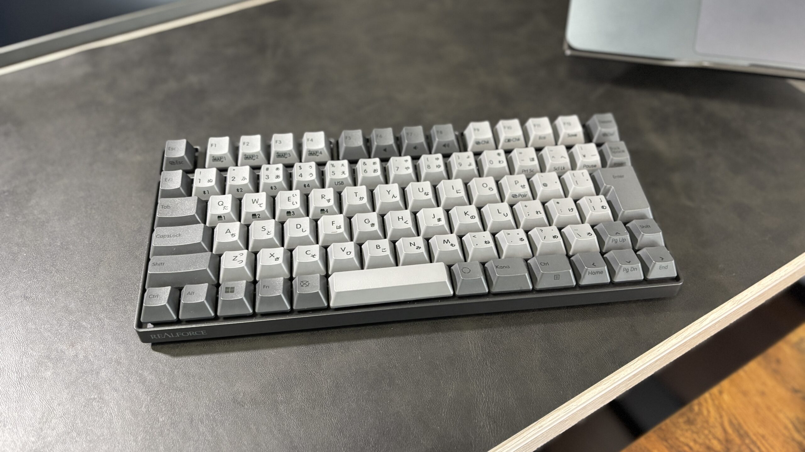 REALFORCE RC1 の正面写真