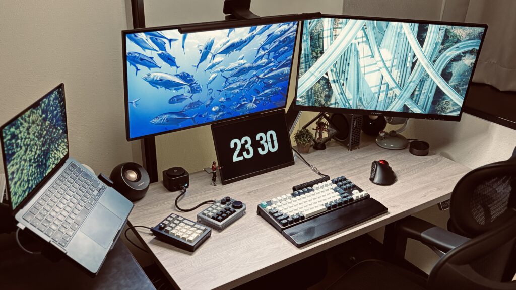デスク全体の写真