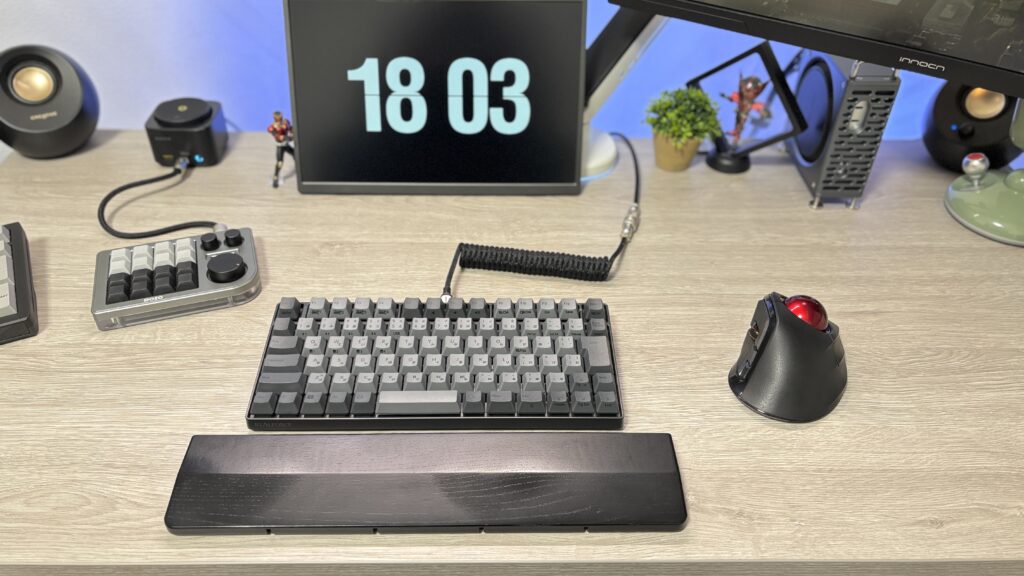ELECOM DEFT PROを使用している様子1