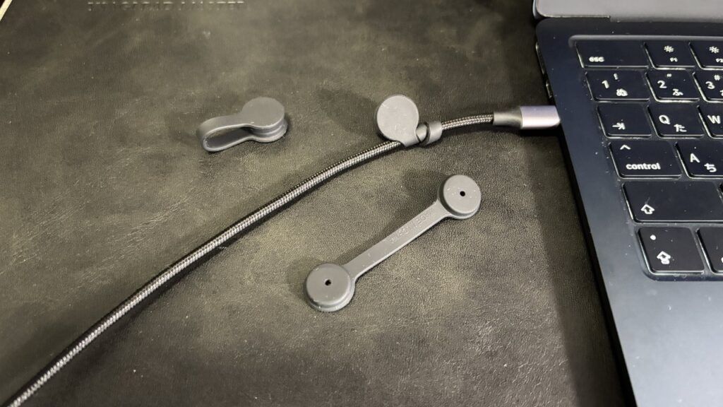 Maveek マグネットケーブルクリップ 10個入りの写真