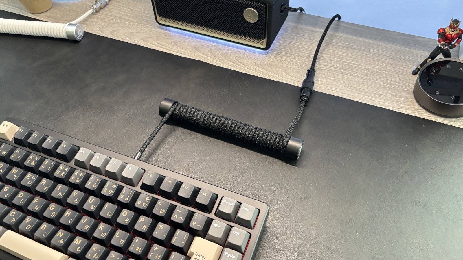GravaStar USB-Cコイルケーブルでキーボードを接続