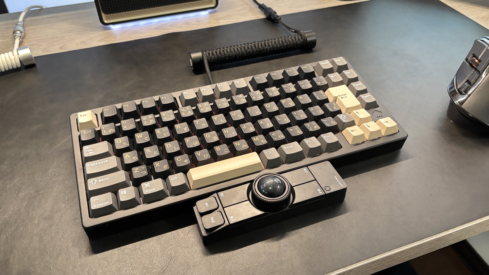 Rainy 75 Proとコイルケーブルのデスク